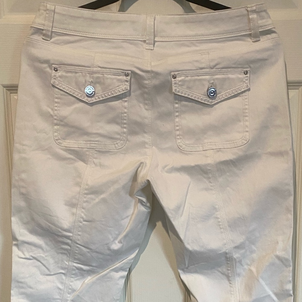 WHITE HOUSE BLACK MARKET WHITE JEANS NWOT - Picture 5 of 10